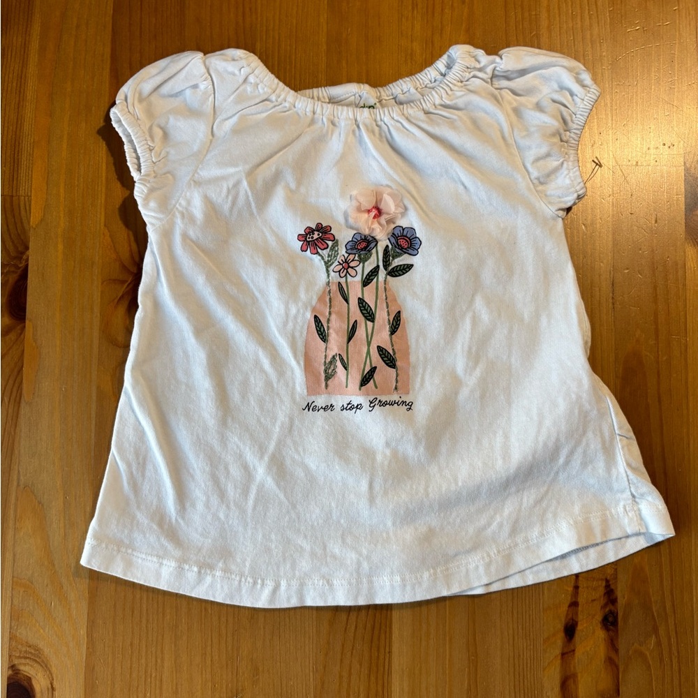 Toddler DIP 3D Flower Button Back Top‎ Size 2T